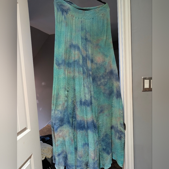 Jen's Pirate Booty Strapless Dress in Blue and Green - Picture 2 of 4